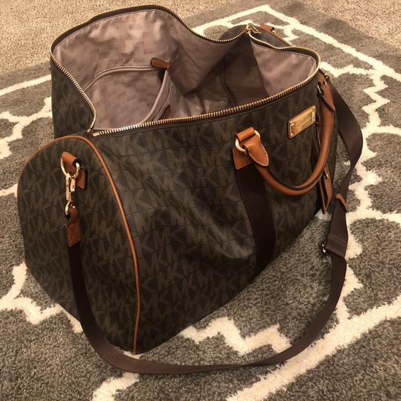 Michael Kors Travel Duffle Bag - Picture 1 of 8